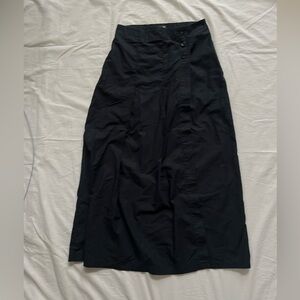 Uniqlo Black Women's Skirt